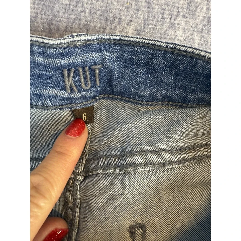 Kut From The Kloth High Rise Toothpick Skinnny Size 6 Whiskered Medium Wash Jean